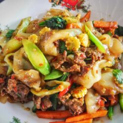 Kwea Tiao Pad Kee Mao Nua